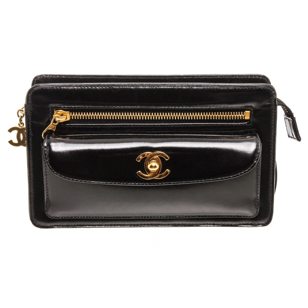 Chanel Vintage Patent Leather Wristlet Clutch Bag